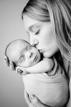 newborn baby Riley photo session