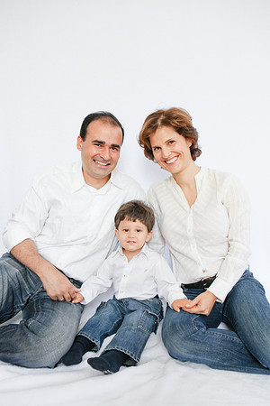 008_evi vakani family_October 08, 2011